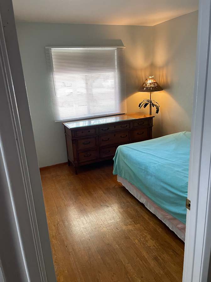 Robert Henrich's room