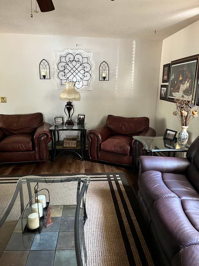 Tara's room