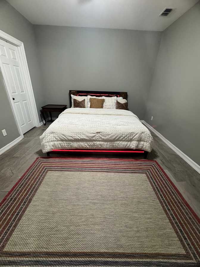 Linda's room