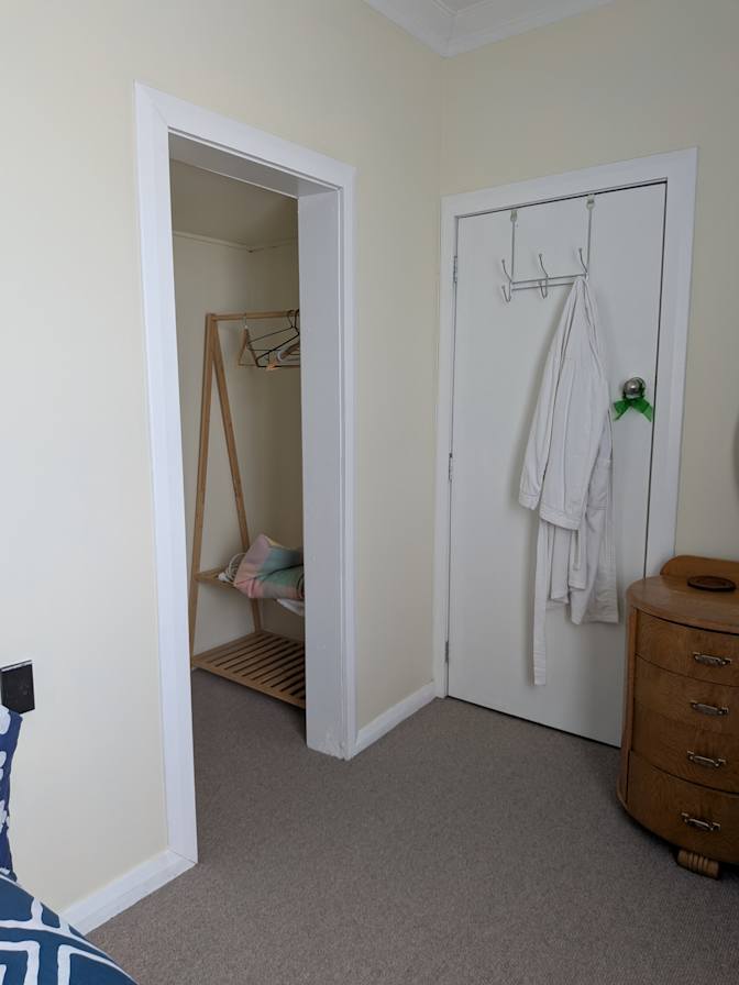 Worker's Cabin's room