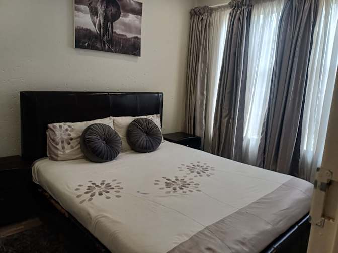 Tshidi's room