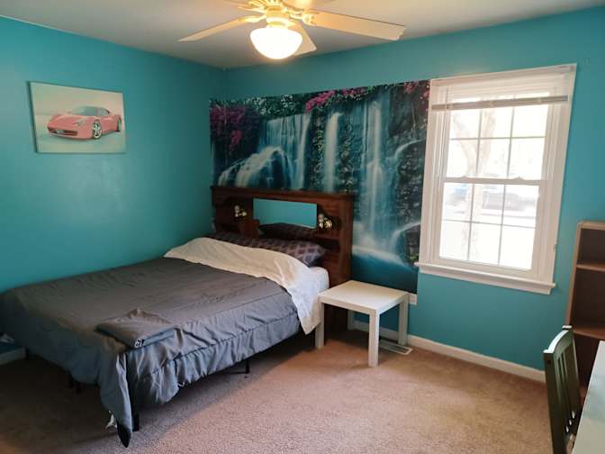 JORGE LUIS's room