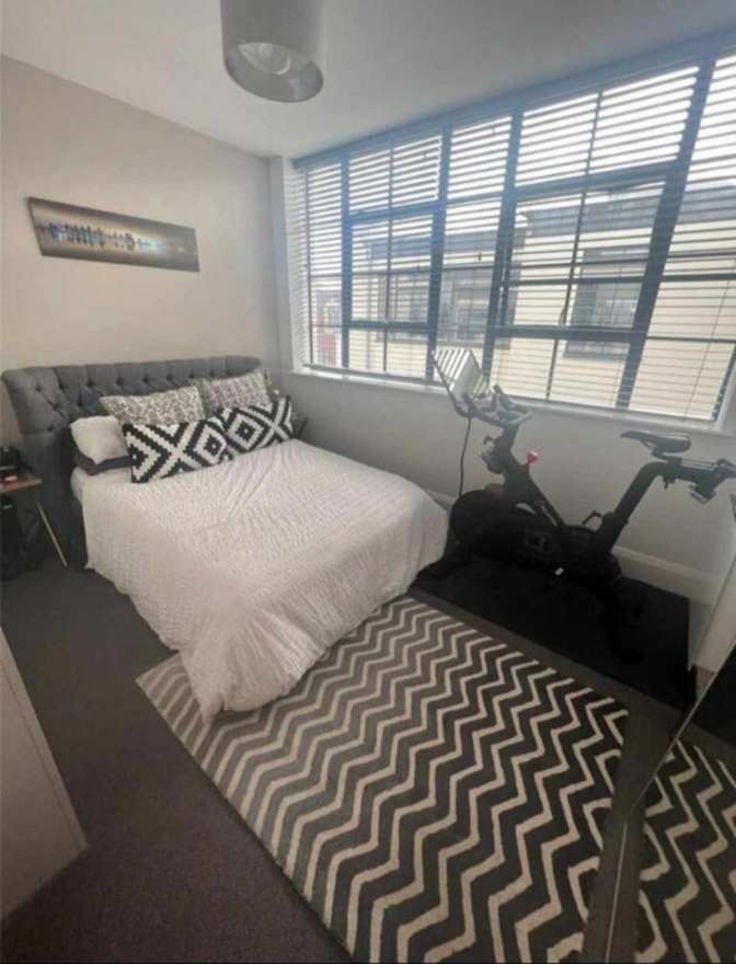 Beca's room