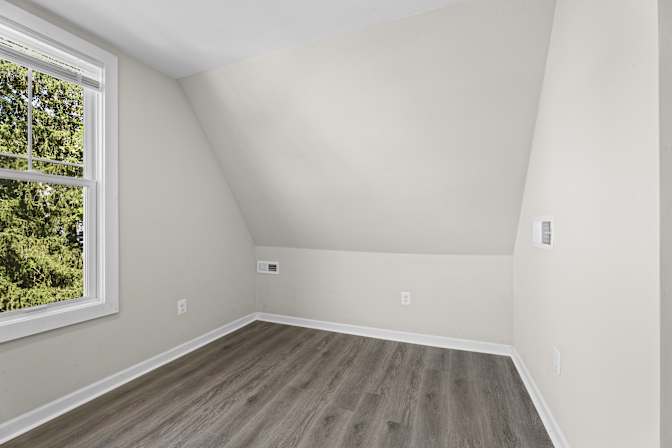 Antonio's room