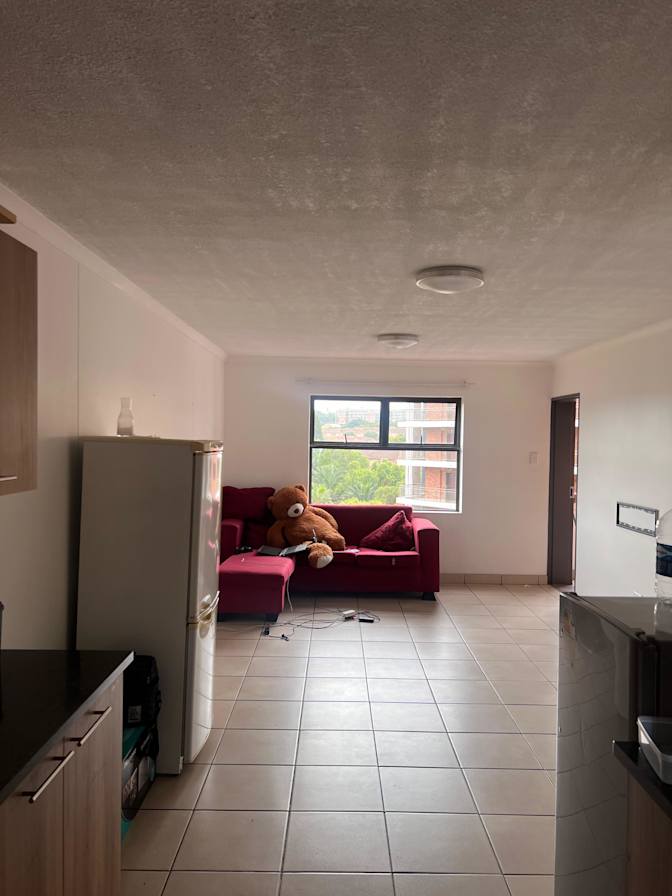 Tlatsi's room