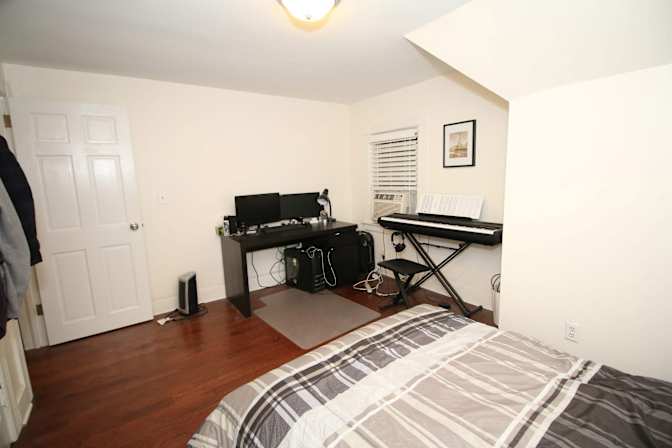 Paris's room