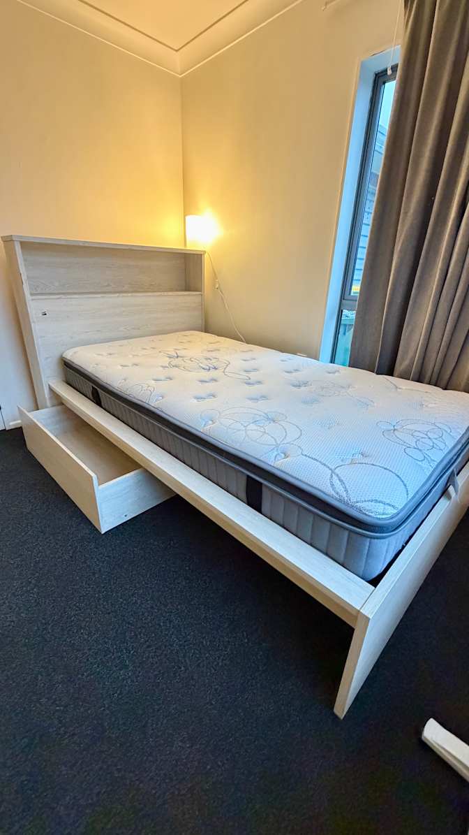 Albin's room