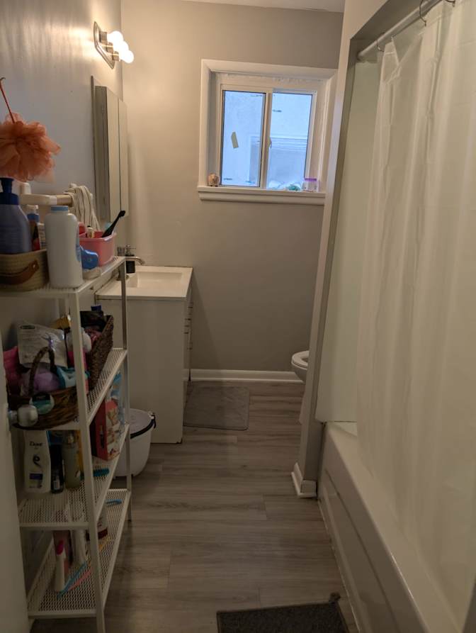 SANIA LALWANI's room