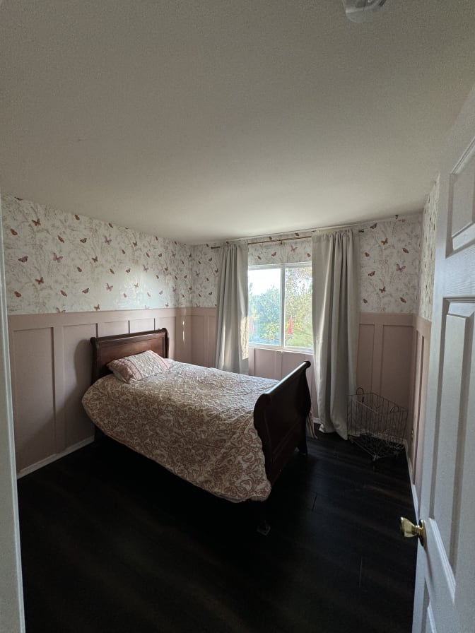 Dulce's room