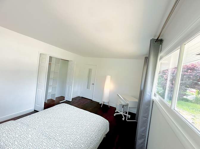 Shirin's room