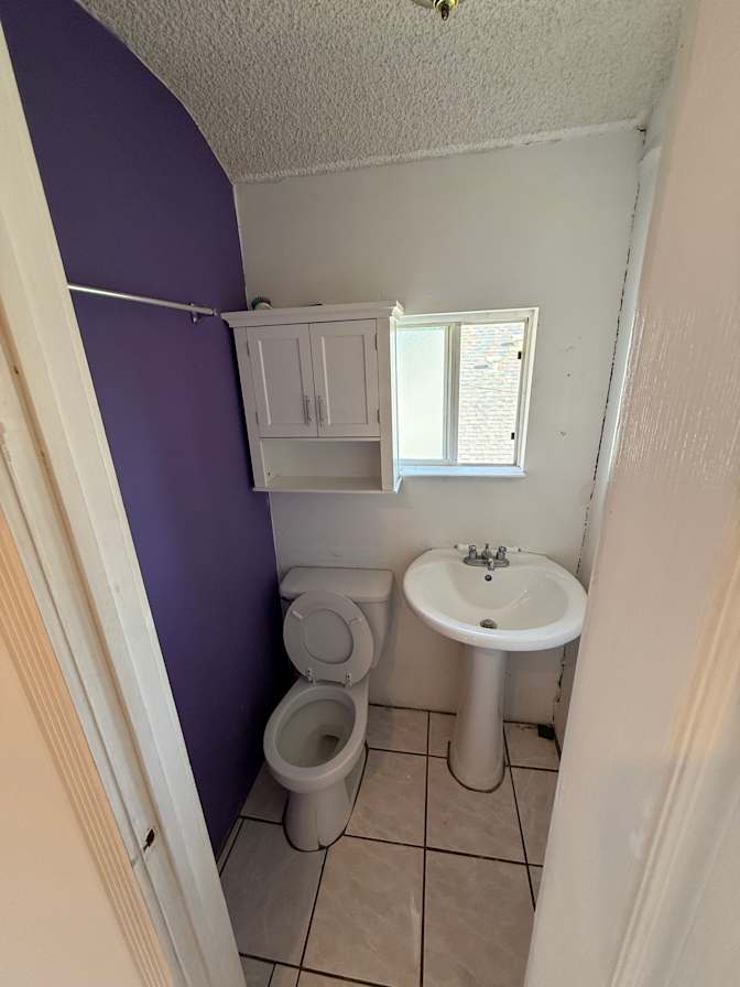Nik's room