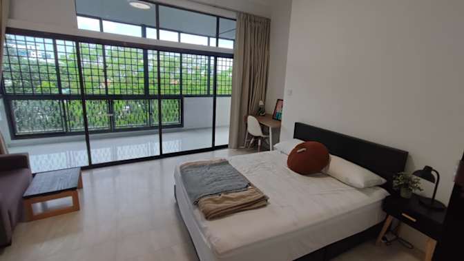 Shirley Tan's room