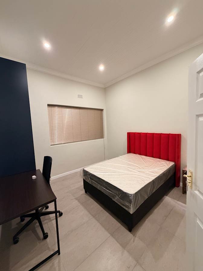 Georgios's room