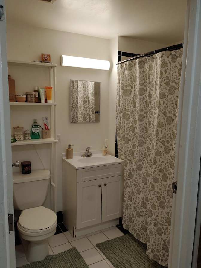 Jen's room