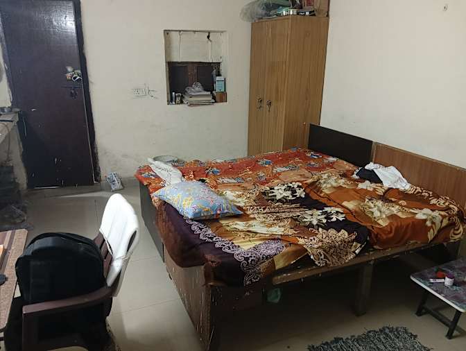 Shri Hari Pandey's room