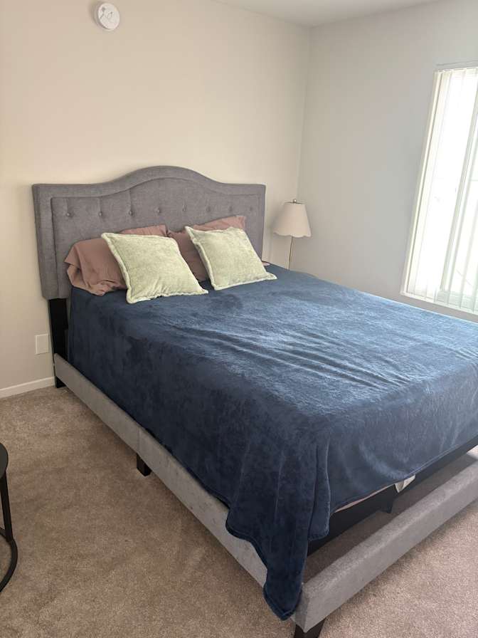 Eprada's room