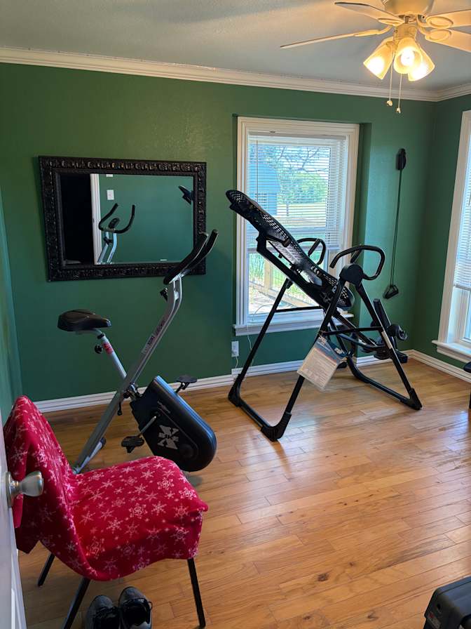 Niki's room