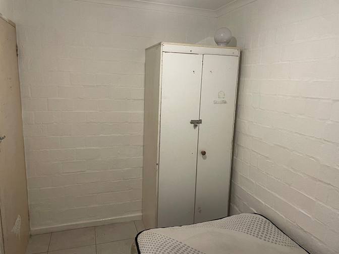 Dale's room