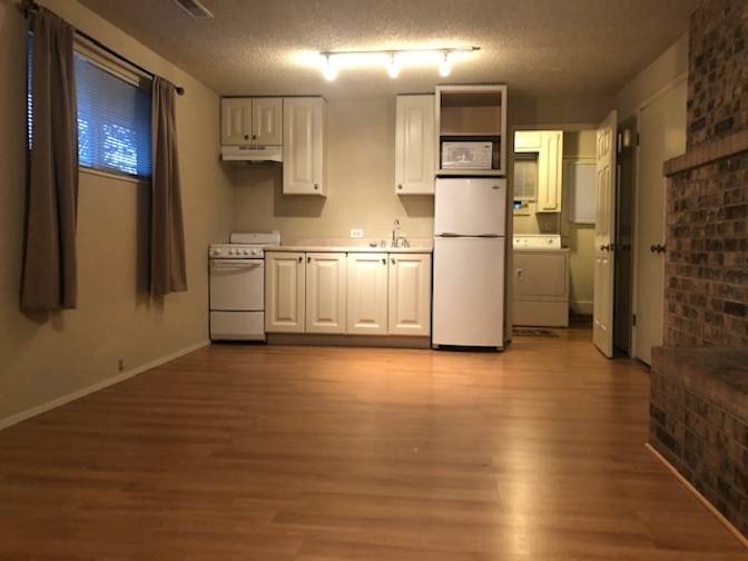 Room for rent's room