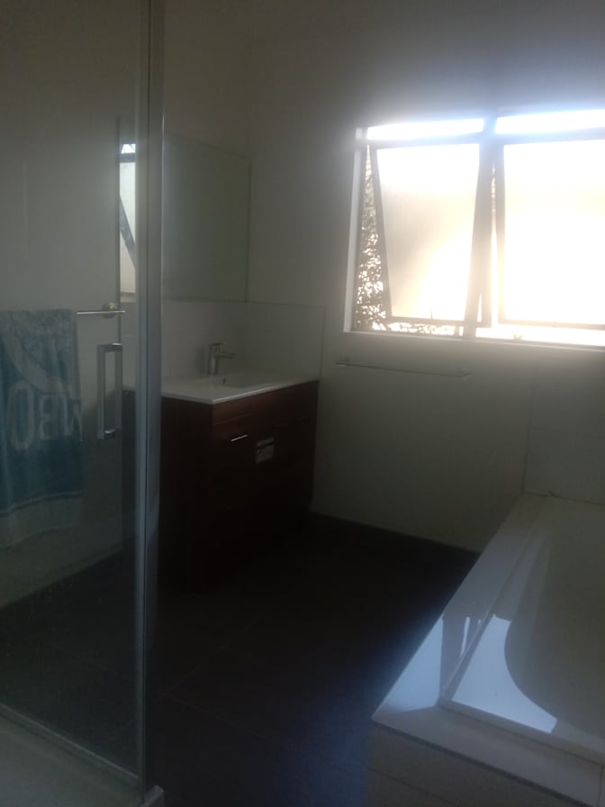 yan SHI's room