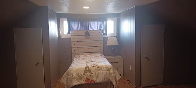 VENUS's room