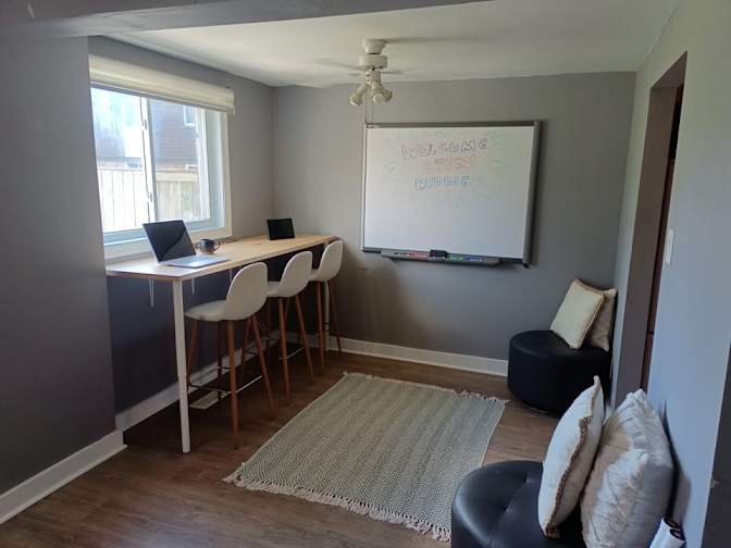 Issa's room