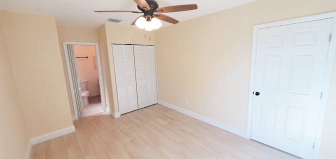Jason Bryan, Realtor's room