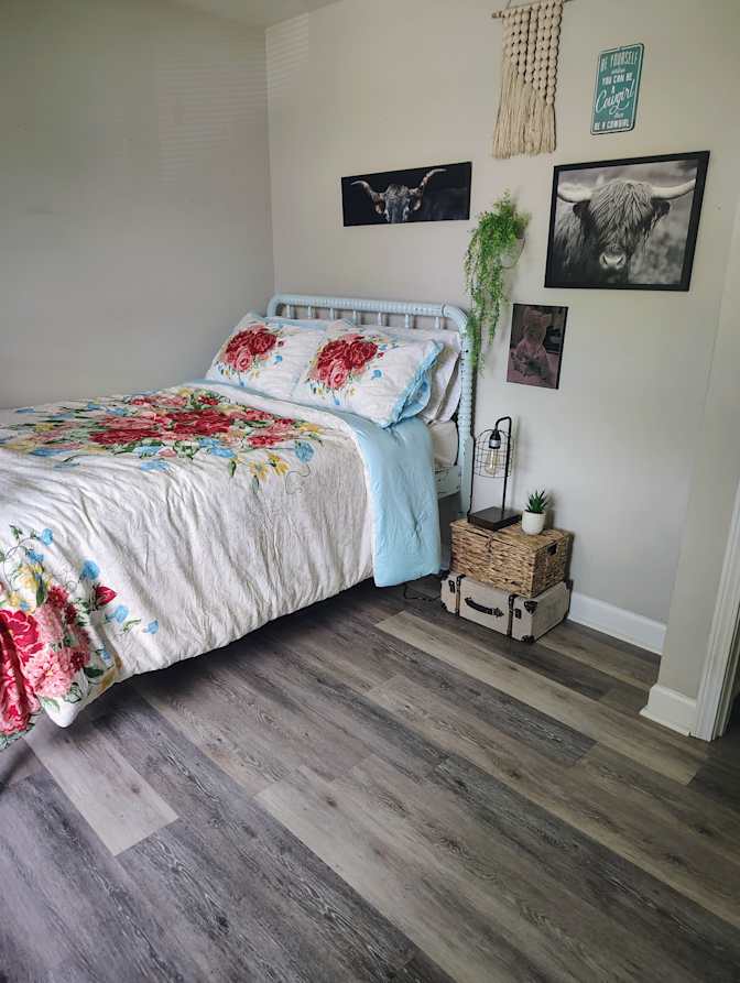 Brooke's room