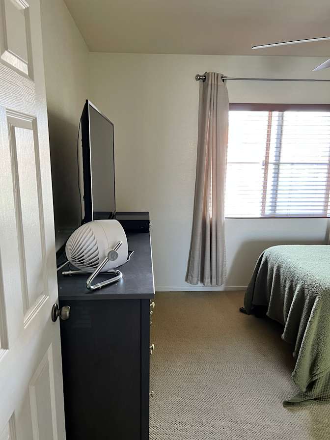 Gil's room