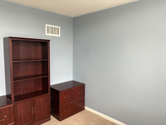 Sandra G's room
