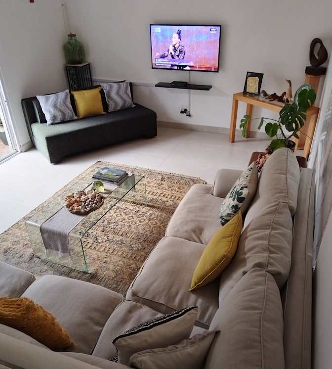 Thelma's room