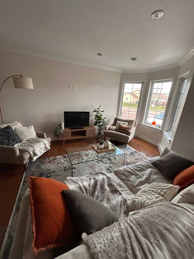 Gabrielle Cormier's room