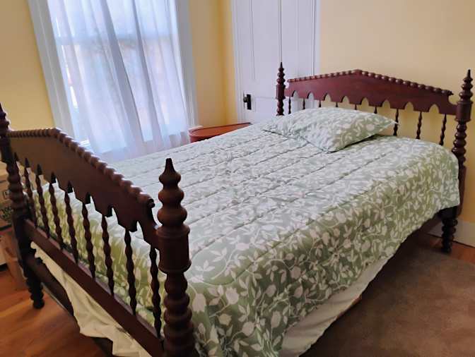 Elizabeth Sotski's room