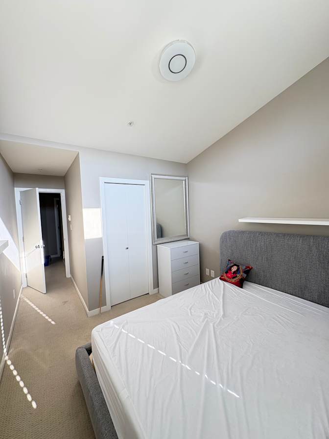 Oyedele's room