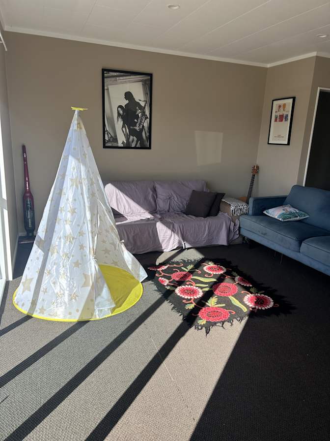 Hannah Curwood's room