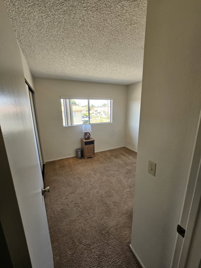 T.'s room