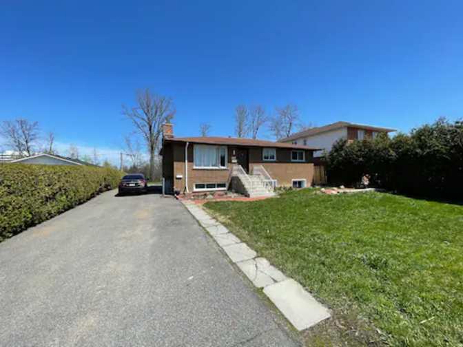 harshprateek sachar's room