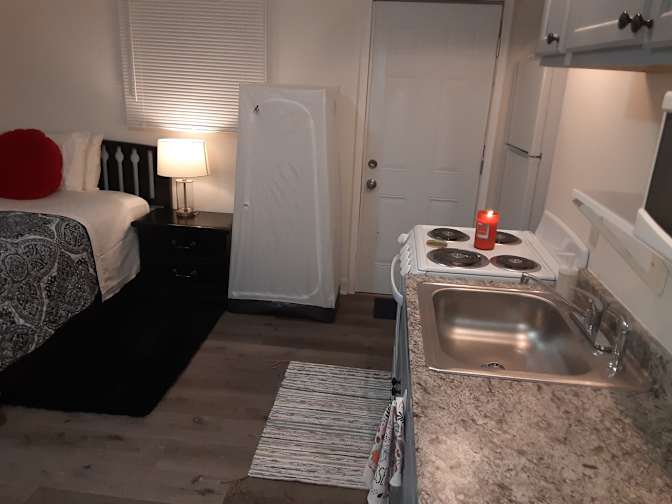 CL&C Property Management and Consulting's room