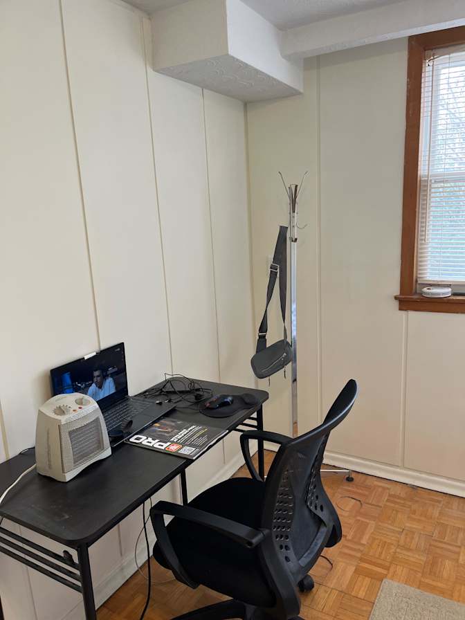 Meisam Rostaminia's room