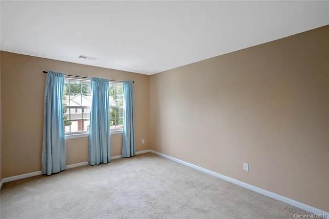 Alcove Rooms's room