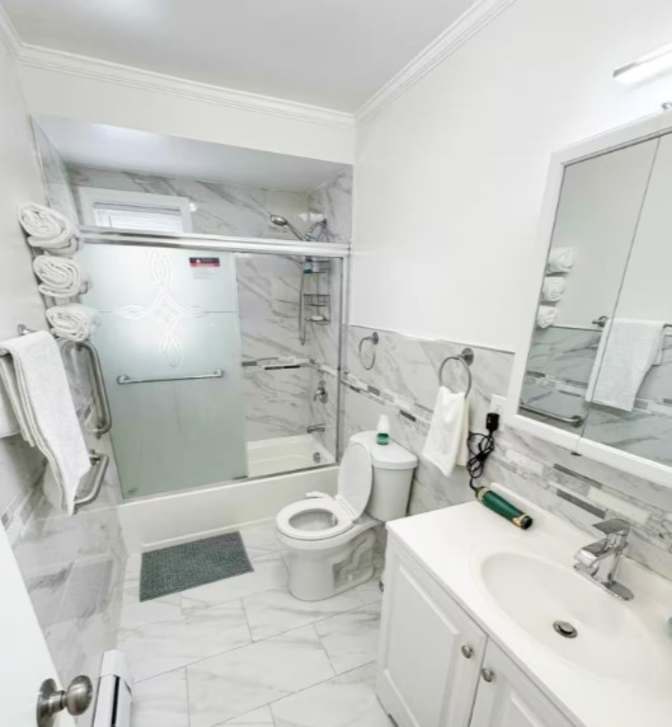 Lennox's room