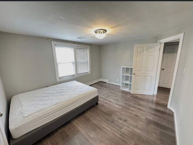 Larenz Fiddler's room