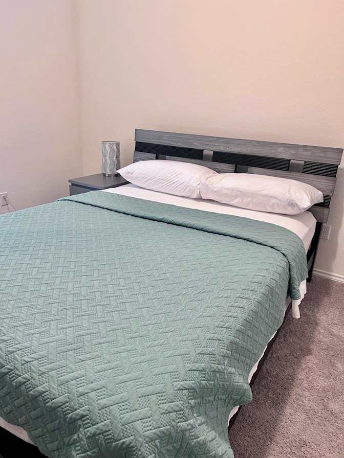 Kenny's room