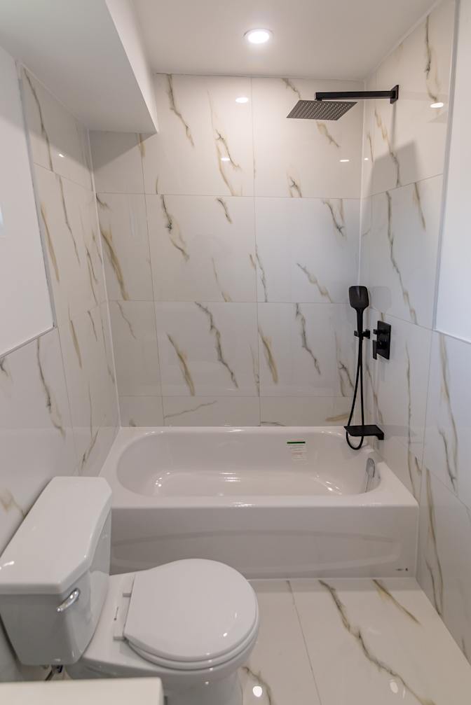 Linda Astafanos's room