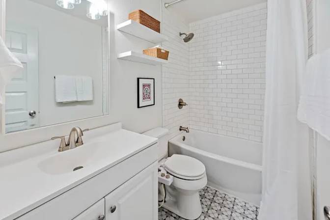 Gloria's room