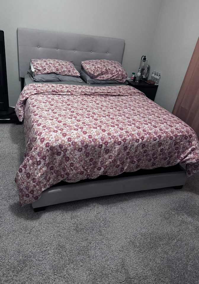 Sweetness's room