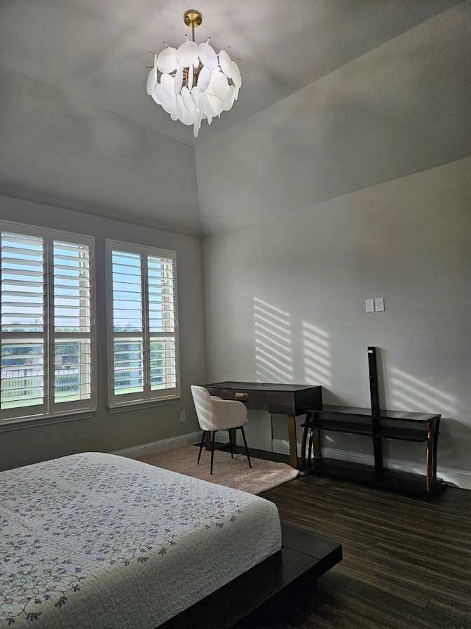 Kate's room