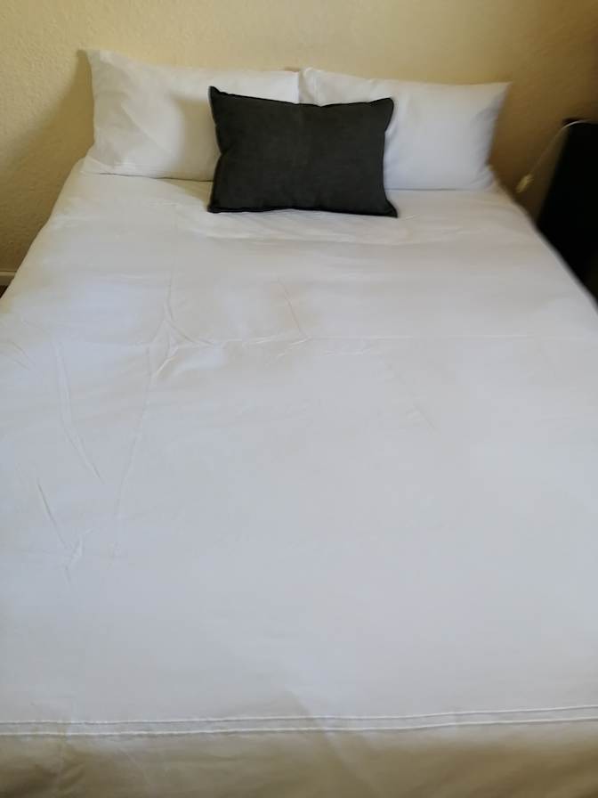 Dee's room