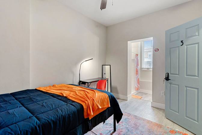 Jeniffer's room