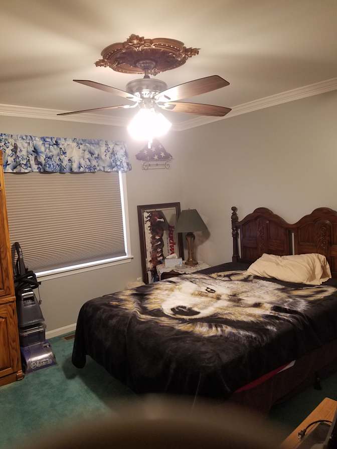 Debra L Kudrycki's room